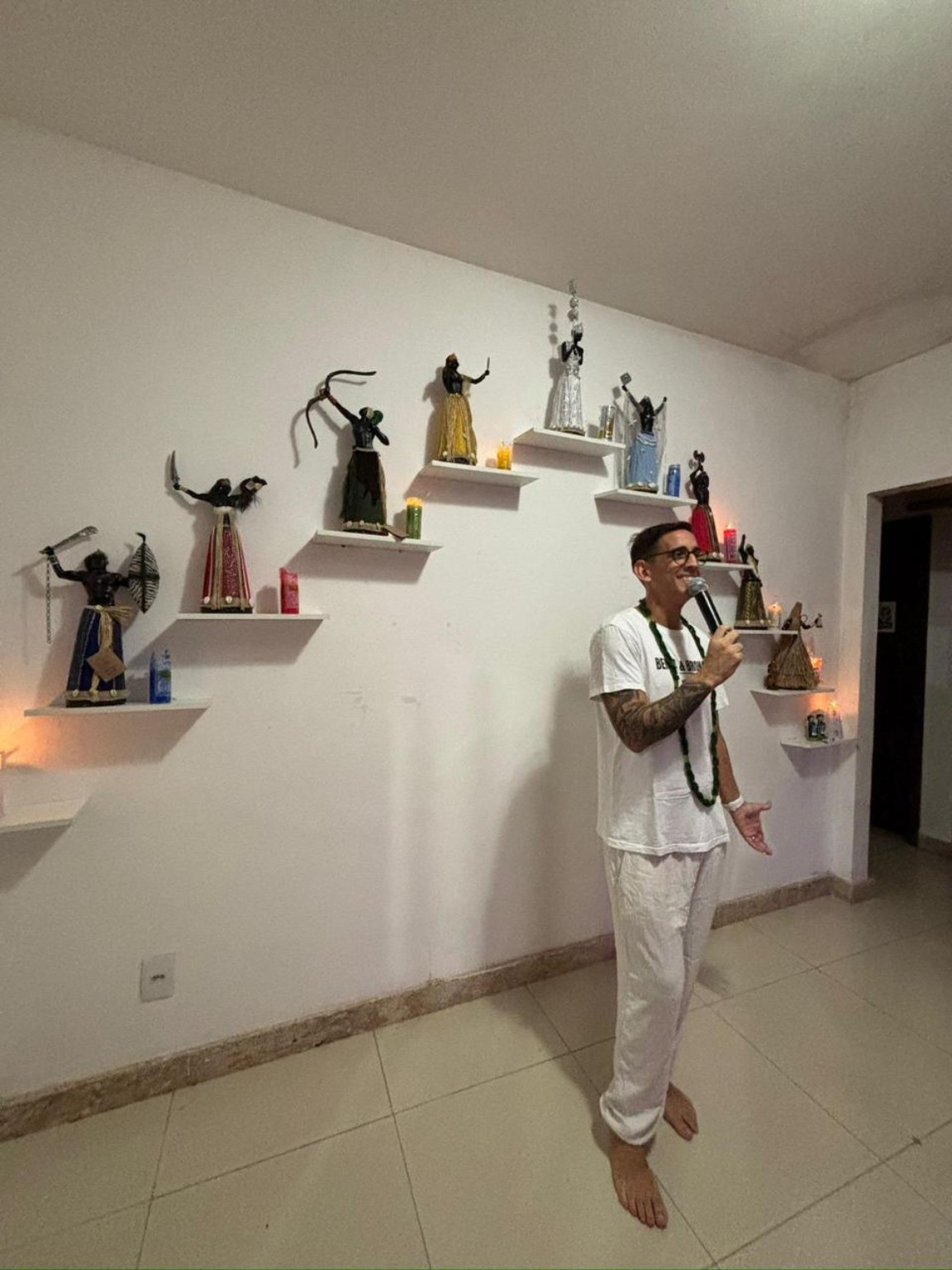 Comunidade reunida em momento de partilha na Aldeia Flechas de Luz